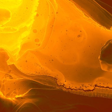 Yakın çekim Davetiyesi. Şeffaf Canva. Sarı Yakın Çekim Davetiyesi. Davetiyeyi yıka. Rüya Efekti. Alkol Mürekkebi Sanatı. Moda arka planı. Biçim.