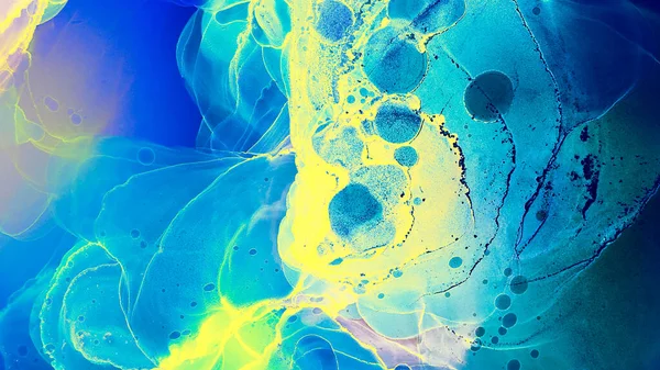 Alkol Mürekkebi Tasarımı. Alkol Mürekkebi Çizimi. Sıvı sıçraması. Mavi Alkol Mürekkep Tasarımı. Akrilik görüntü. Su sıçratan kanva. Mavi Altın Uzay Kompozisyonu. Efekt.