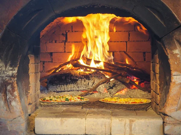 Pizza Antico Forno Legna Calore All Interno Farà Maturare Pizza — Foto Stock