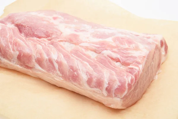Schweinekarbonat Auf Pergament Auf Weißem Hintergrund — Stockfoto