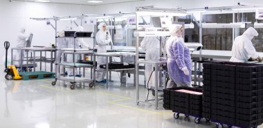 Minsk, Belarus - 08 Mayıs 2018: Toplu televizyonlar için atölye