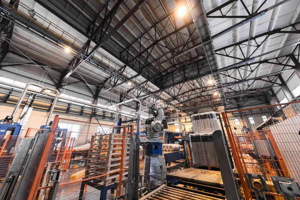 Utrustning för glasfibertillverkning vid tillverkning bakgrund — Stockfoto