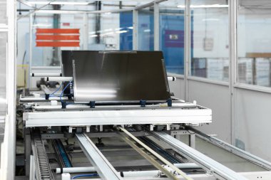 Minsk, Belarus - 08 Mayıs 2018: Toplu televizyonlar için atölye