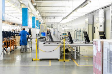 Minsk, Belarus - 08 Mayıs 2018: Toplu televizyonlar için atölye