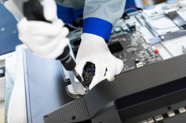 Minsk, Belarus - 08 Mayıs 2018: Toplu televizyonlar için atölye