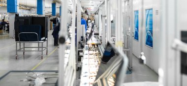 Minsk, Belarus - 08 Mayıs 2018: Toplu televizyonlar için atölye