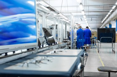 Minsk, Belarus - 08 Mayıs 2018: Toplu televizyonlar için atölye