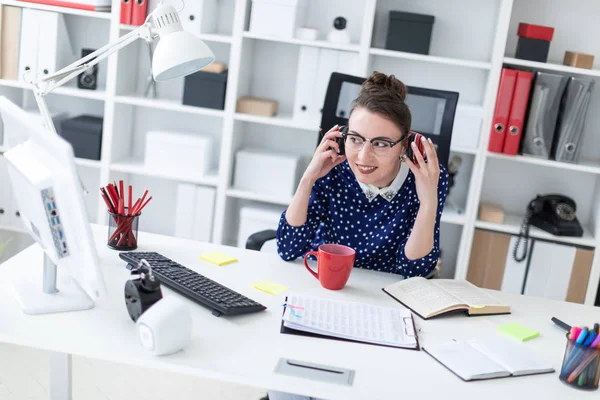 Succesvolle Zakenvrouw Die Kantoor Werkt — Stockfoto