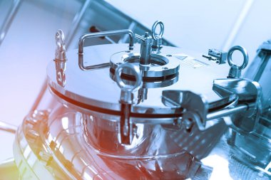 sıkıştırma araba büyük bir çelik tank