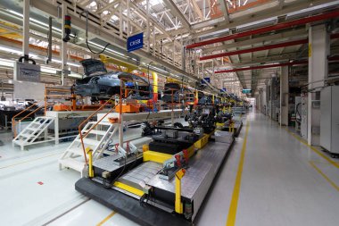 Araba vücudun transferini. Robot tcar Meclisi olmasını sağlamaktadır. Modern araç montaj fabrikası'nda