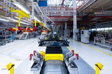 Otomotiv mekanik montaj, motoru, transmisyon, süspansiyon ve sistem kırma. Otomotiv Motor montaj hattı yapımıdır. Araba montaj parçaları tarafından