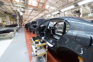 Ayrıntılar için araba vücut ekleyin. Robot araba Meclisi olmasını sağlamaktadır. Modern araç montaj fabrikası'nda