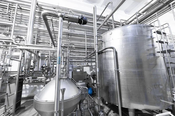 Sanayi Bölgesi arka plan kavramı. Ekipmanları, boru hatları ve fabrika iç kablolar