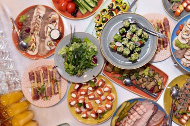 Parlak atıştırmalıklar ile Festival tablo