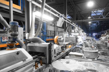 Çimento fabrika binası içinde imalatı