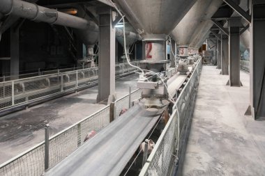 Görünüm içinde çimento fabrikası