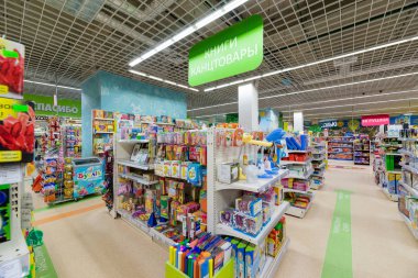 Minsk, Belarus-26 Mart 2018: çocuk dükkanının Iç mekanı