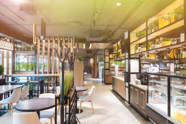 Minsk, Beyaz Rusya - 29 Mayıs 2019: vitrinin ön görünümü