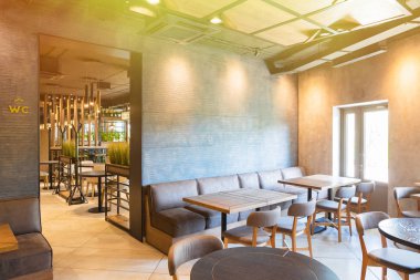 Minsk, Beyaz Rusya - 29 Mayıs 2019: restoranın lounge bölgesinin iç çekimi