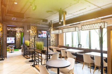 Minsk, Beyaz Rusya - 29 Mayıs 2019: restoranın ana giriş ve self servis bölgesinin yakın çekimi