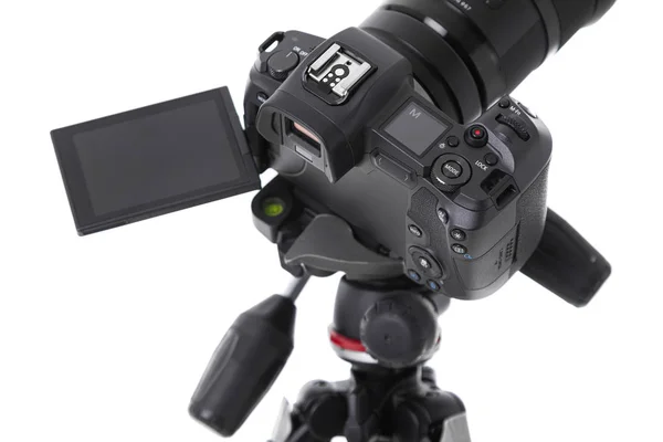 Високий кут огляду екрану сучасного пристрою чорної камери ізольовано — стокове фото
