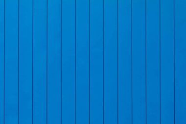 Dikey panelleri olan parlak mavi arkaplan.