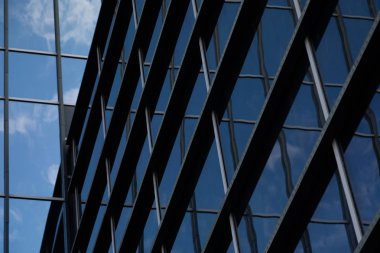 Cam ofis merkez duvarının çapraz görüntüsü