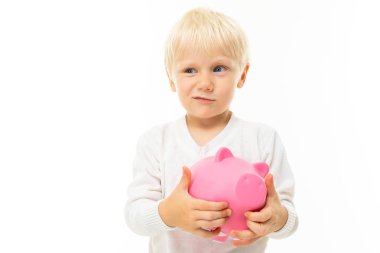 kumbara ile küçük çocuk 