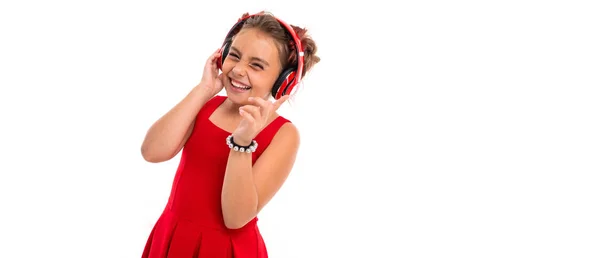 Bonito Menina Ouvindo Música Posando Fundo Branco — Fotografia de Stock