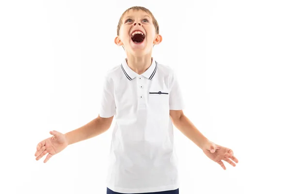 Süßer Kleiner Junge Macht Gesichtsausdruck Posiert Studio Gegen Weiß — Stockfoto