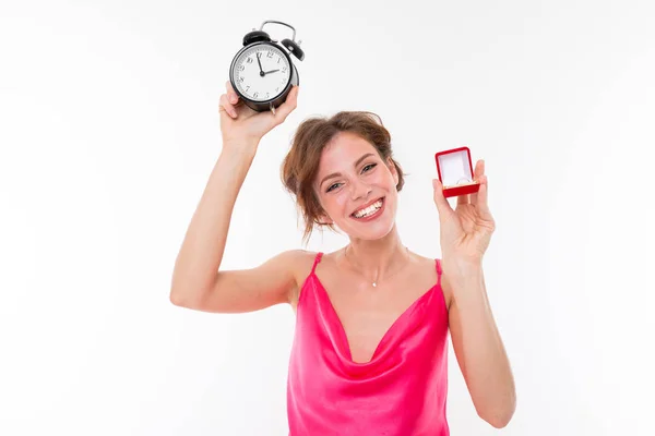 Mujer Obtener Propasal Posando Con Anillo — Foto de Stock