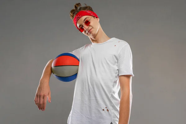 Cool Tenager Boy Ball Posing Gray — Stock Photo, Image