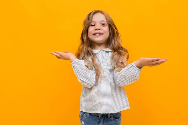 Cute Little Girl Posing Orange Background — Stok fotoğraf