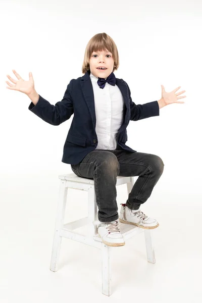 Lindo Niño Elegante Posando Estudio —  Fotos de Stock