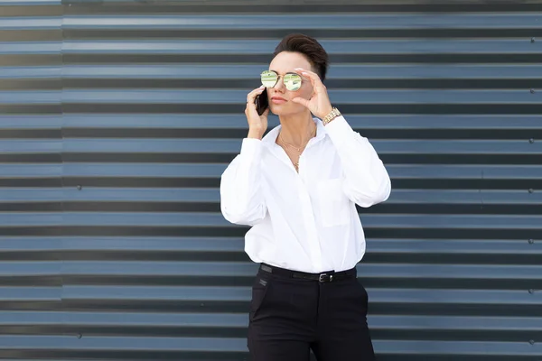 Beautiful Business Woman Portrait Wearing Formal Clothes — Stock Photo, Image