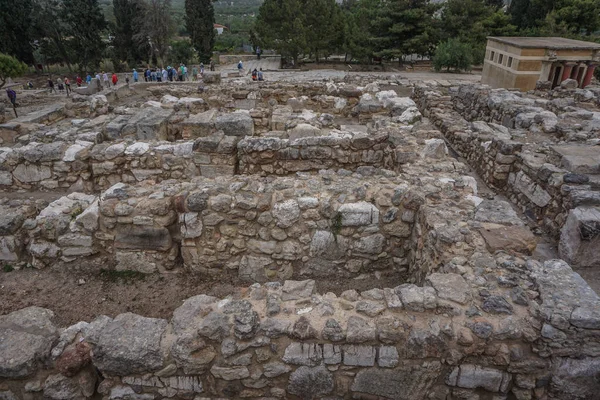 Cnossos Creta Grécia Turistas Exploram Ruínas Palácio Cnossos Sítio Arqueológico — Fotografia de Stock