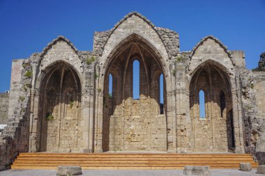 Rodos, Yunanistan: Ege adası Rodos 'taki Ortaçağ Bakire Kilisesi' nin kalıntıları.