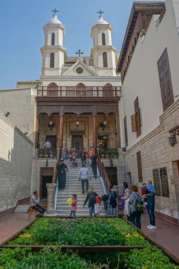 Kahire, Mısır: Aziz Bakire Meryem 'in Coptic Ortodoks Kilisesi, nam-ı diğer Asma Kilisesi, Mısır' ın üçüncü yüzyıldan kalma en eski kiliselerinden biridir..