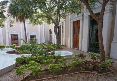 Merida, Yucatan, Meksika: 1540 'da Casa Montejo Müzesi' nin avlusu. Bina Plateresk mimarisinin bir örneği..