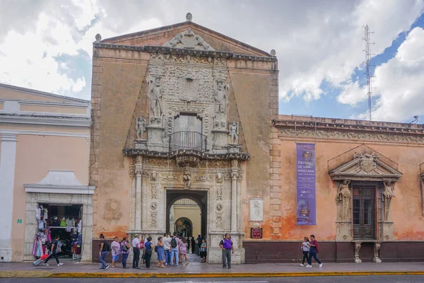 Merida Yucatan México Visitantes Esperam Para Entrar Museu Casa Montejo — Fotografia de Stock