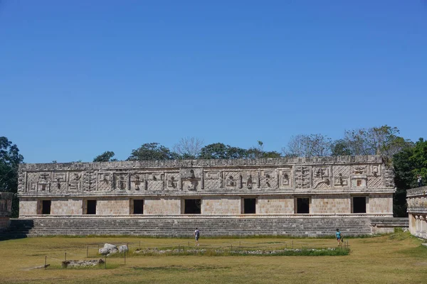 Uxmal Mexico Μεσοαμερικανικό Γήπεδο Ποδοσφαίρου Στα Αρχαία Ερείπια Των Μάγια — Φωτογραφία Αρχείου