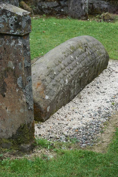 Luss Schotland 11E Eeuwse Viking Hogback Grafsteen Kessog Kerk 1875 — Stockfoto