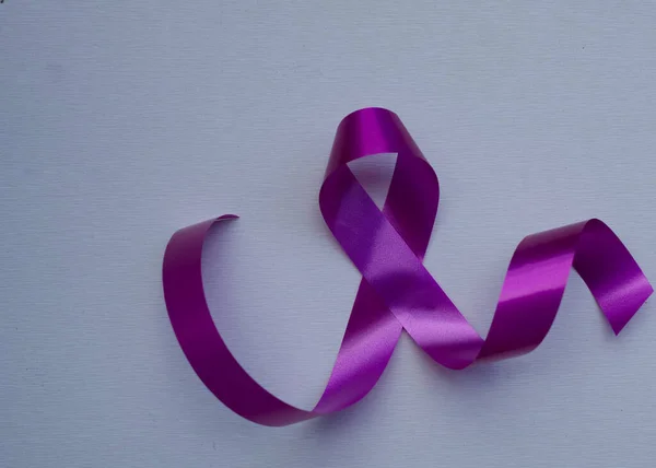 Close Rosa Fita Câncer Mama Conscientização Dia Campanha Símbolo Isolado — Fotografia de Stock