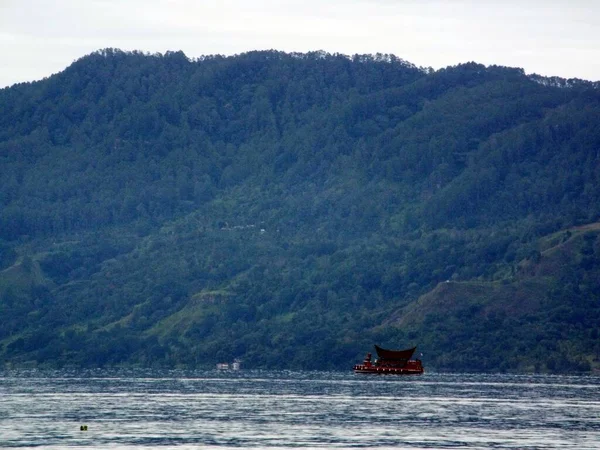 Pulau Samosir Toba Szumátra Indonézia 2018 Január Toba Tavat Átszelő — Stock Fotó