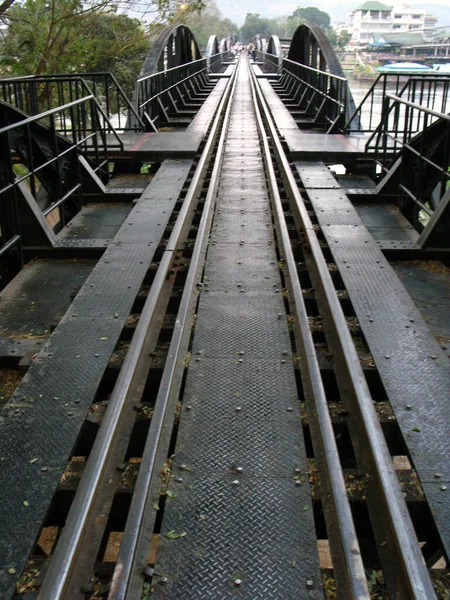 Kanchanaburi Tailândia Janeiro 2013 Vista Vertical Das Trilhas Trem Estrutura — Fotografia de Stock