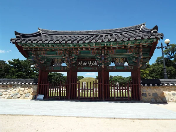 Gimhae Busan South Korea 2017 Gate King Suro Tomb 전설에 — 스톡 사진