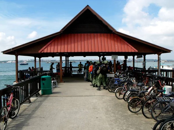 Pulau Ubin Singapour Mars 2016 Les Touristes Attendent Arrivée Ferry — Photo