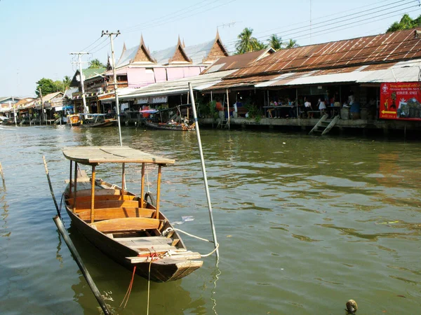 Amphawa Таїланд Січня 2016 Дерев Яний Човен Каналі Amphawa Floating — стокове фото