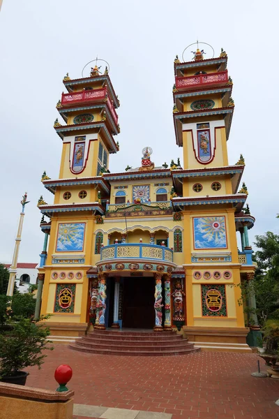 Hoi Wietnam Września 2020 Kolorowa Fasada Świątyni Taoistycznej Cao Dai — Zdjęcie stockowe