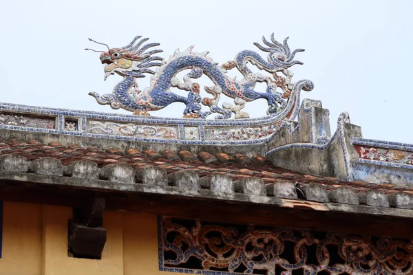 Hoi Vietnam September 2020 Dragon Roof Temple Backyard Van Mieu — Stock Photo, Image